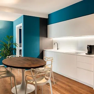 https://apt-camoma-suites-apartments.hotelinveneto.com