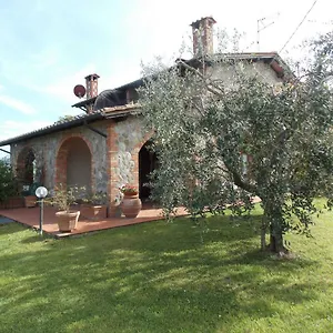  Casa di campagna Casale Le Querciole Italia